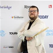 Percussionista/Batterista offre lezioni di batteria